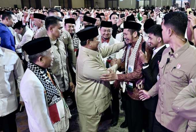 Ustaz Zaitun Rasmin Hadiri Penutupan Munas VI PKS Bersama Presiden Prabowo
